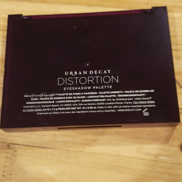 Urban Decay Eyeshadow Palette - Picture 7 of 11